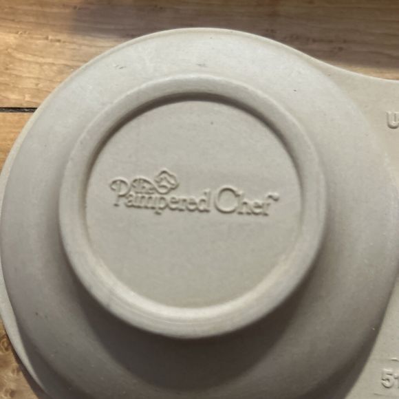 Pampered Chef Stoneware #5132 Microwave Double Egg Cooker, Made in the USA - Picture 4 of 13